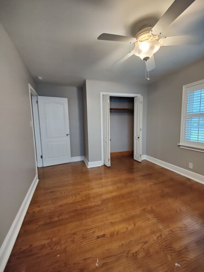 Building Photo - 3BD/2BA with a FLEX ROOM HOUSE IN WEST ASHLEY- Available June 1, 2026!