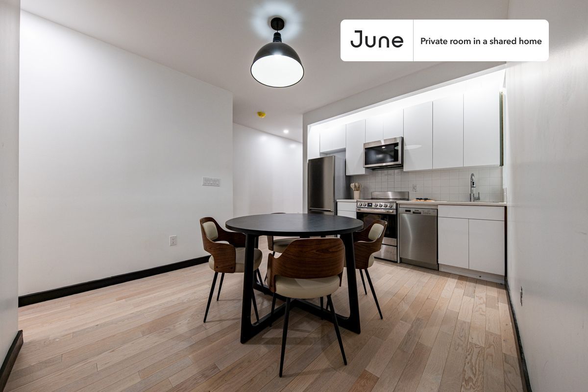 Building Photo - Room in Shared 4 bed/2 bath home in Ditmas Park