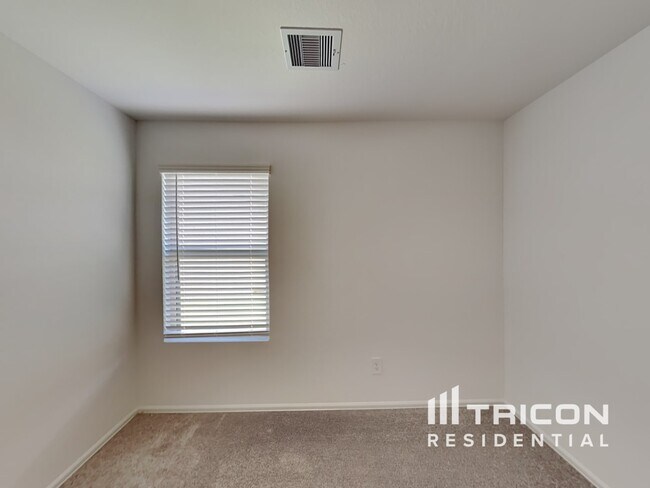 Building Photo - 3009 Twisted Myrtle Dr