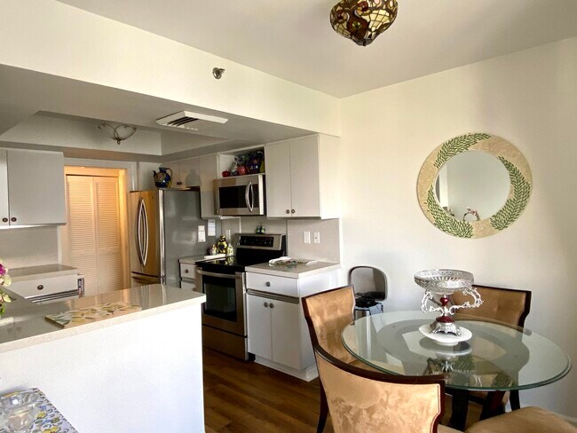 Building Photo - 3555 S Ocean Blvd