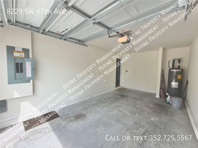 Building Photo - 8229 SW 67th Ave