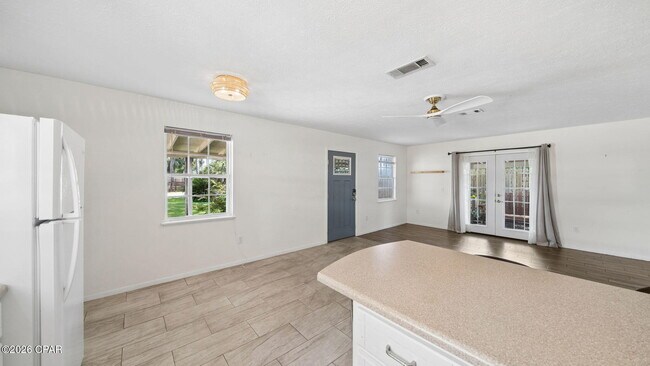 Building Photo - 3926 Sabal St