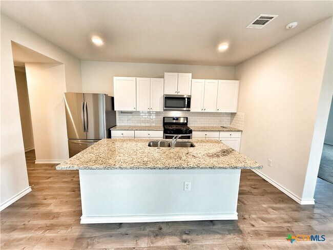 Building Photo - 380 Arbor Hills