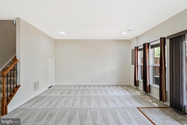 Building Photo - 41835 Diabase Square