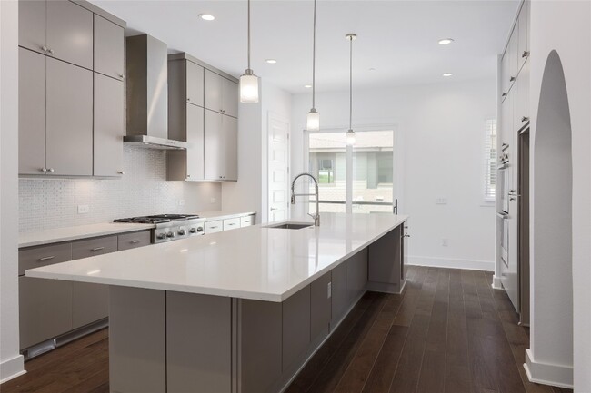 Building Photo - 4703 Unity Cir