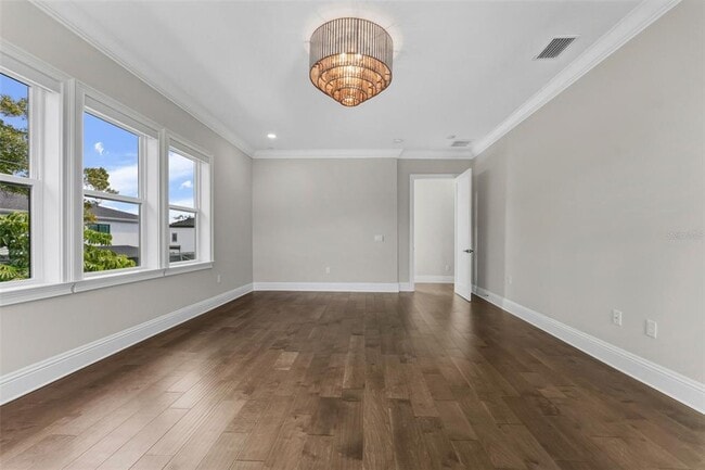 Building Photo - 481 W Davis Blvd