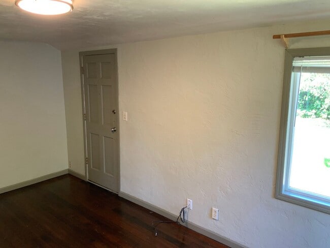 Building Photo - 1 Bedroom House in Whiteaker Neighborhood