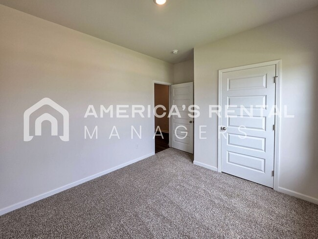 Building Photo - 180 Keller Dr