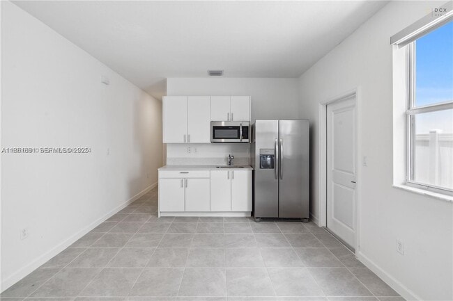 Building Photo - 14808 SW 163rd Terrace