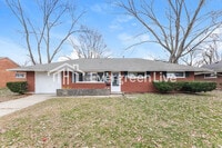 Building Photo - 4760 Rolling St