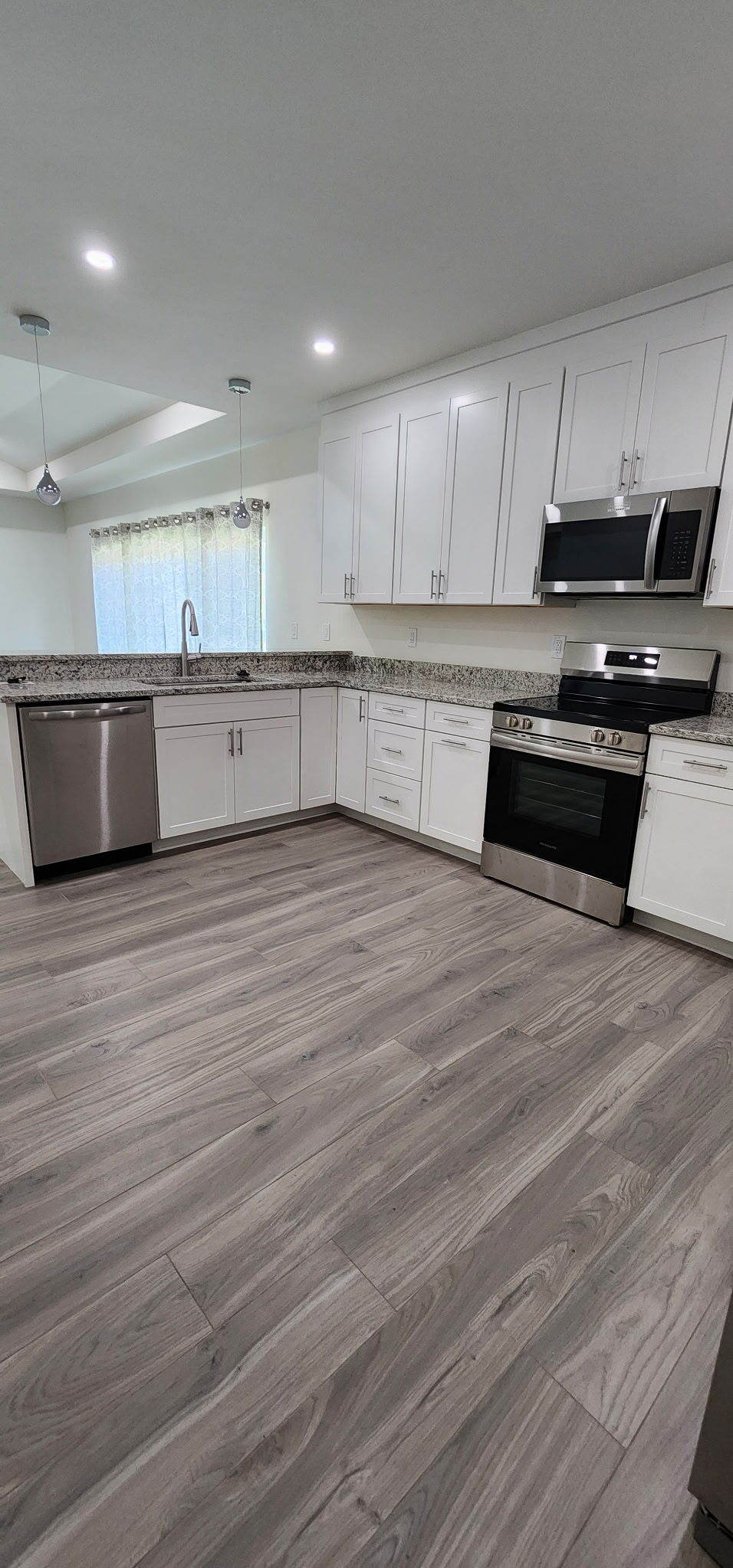 Kitchen - 10925 Red Dragon Ln