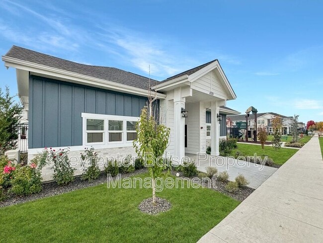 Building Photo - 4212 W Cirrus Ln