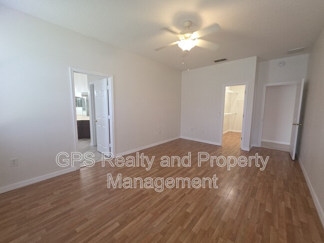 Building Photo - 117 Venetian Bay Cir