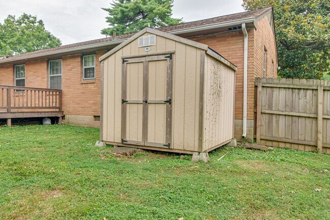 Building Photo - 4736 Danby Dr