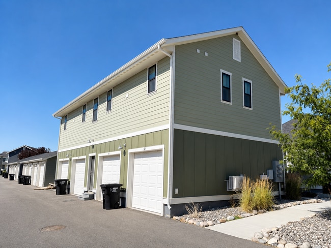 Building Photo - 6031 Catherina Ct