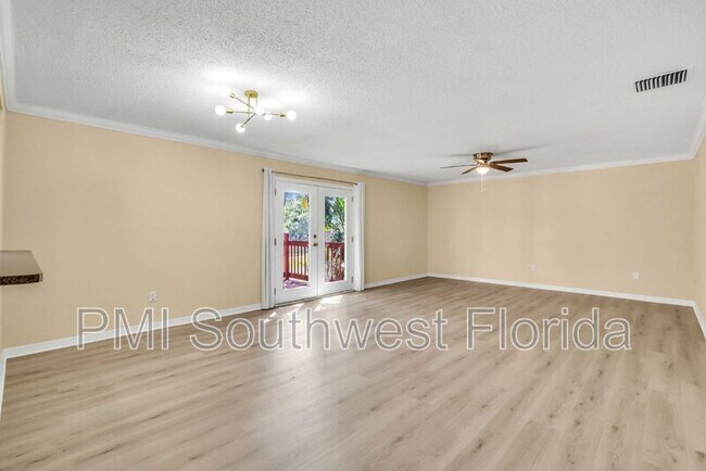 Building Photo - 1721 Parakeet Way