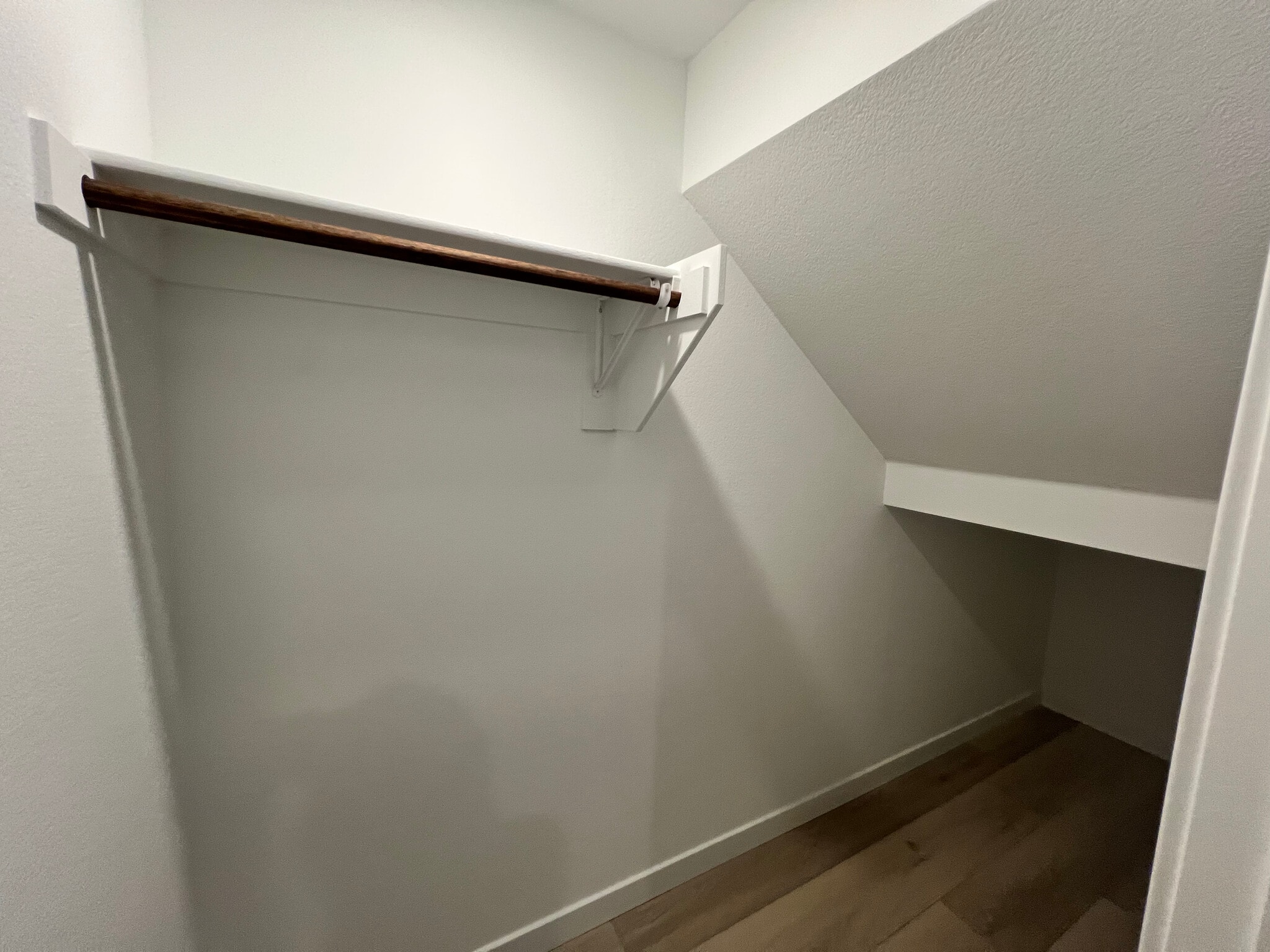 Large storage closet - 486 Daphne Terrace St