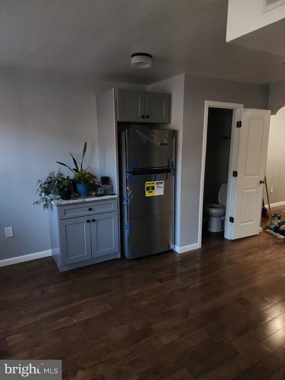 Building Photo - 6613 Eastwood St