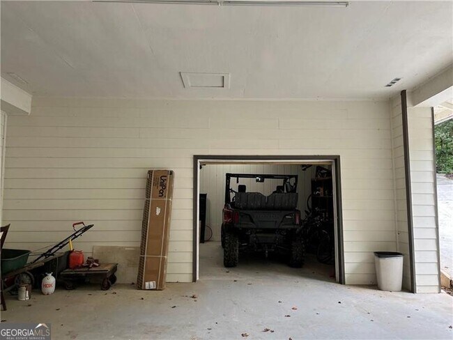 Building Photo - 6115 Reives Rd
