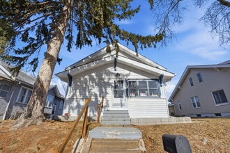 Building Photo - 1117 19th Ave