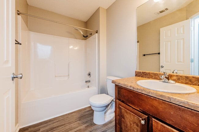 Building Photo - 321 Grand Ave