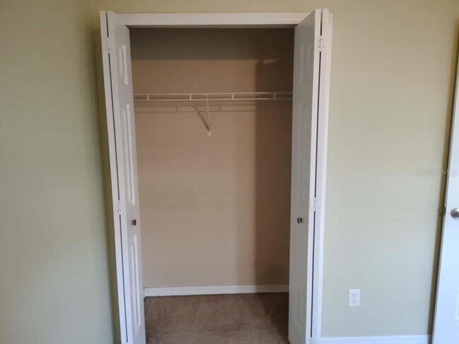 Building Photo - 703 Bobcat Ct