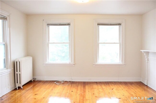 Building Photo - 34 Cottage St