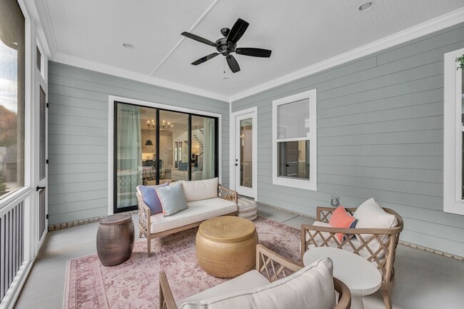 Building Photo - 5045 Kathryn Ave