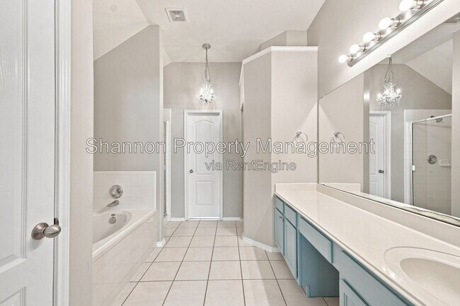 Building Photo - 18810 Lantern Cove Ln