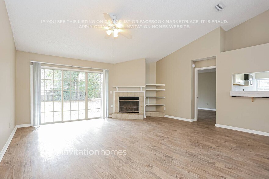 Building Photo - 7842 Mactavish Way S