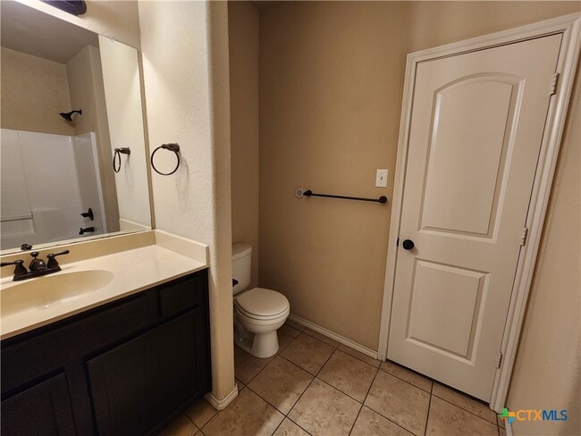 Building Photo - 538 Creekside Cir