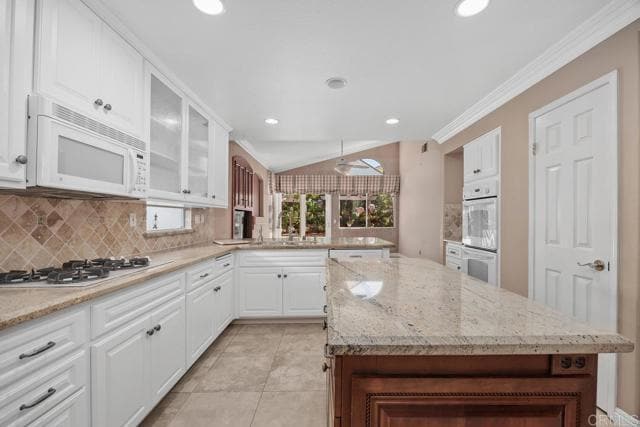 Building Photo - 6005 Patmos Way