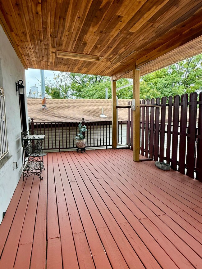 Building Photo - 375 Palisade Ave