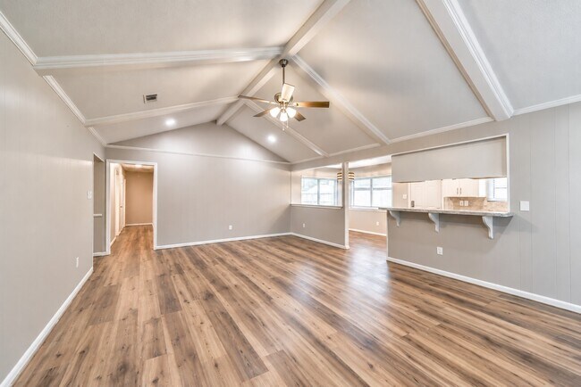 Building Photo - 24615 Shellbrook Dr