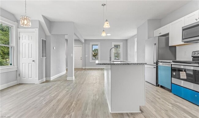 Building Photo - 1503 E Indian River Rd