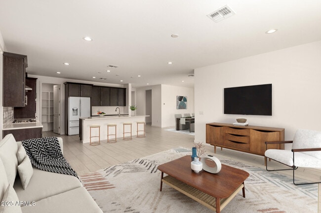 Building Photo - 16547 Avenida del Sol W