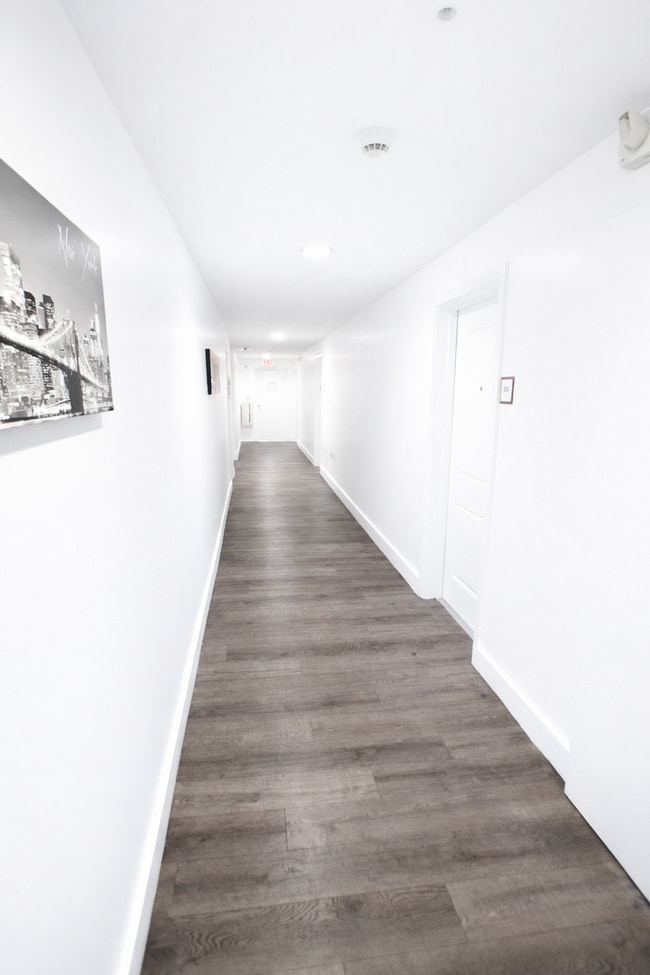 Interior Photo - 401 SW 17 th Ave, Miami, 33135