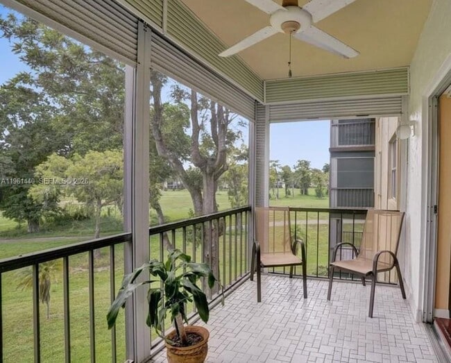 Building Photo - 6101 N Falls Cir Dr