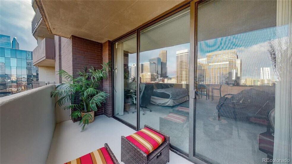 Building Photo - 1020 15th St