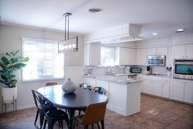 Building Photo - 3405 59th St