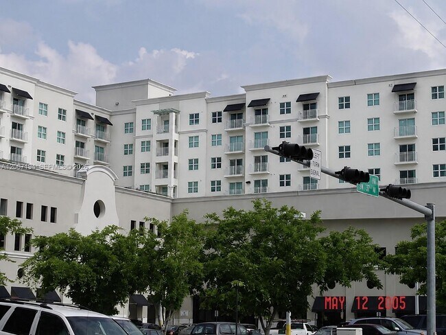 Building Photo - 50 Menores Ave