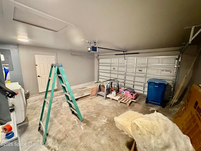 Building Photo - 1274 Coral Reef Ave NW