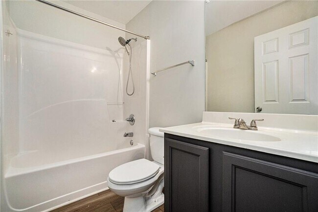 Building Photo - 3755 Uppark Dr