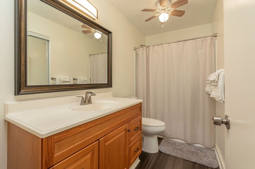 Building Photo - 76-6226-6226 Plumeria Rd