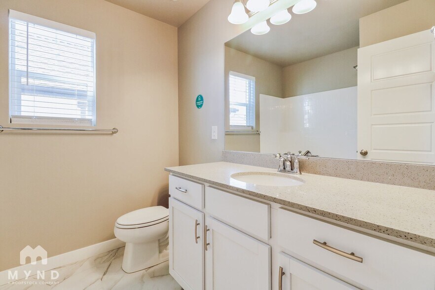 Building Photo - 5718 Osprey Dr
