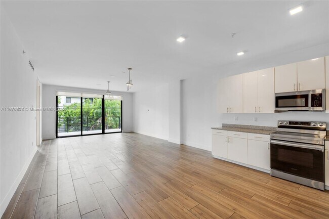 Building Photo - 3265 Bird Ave