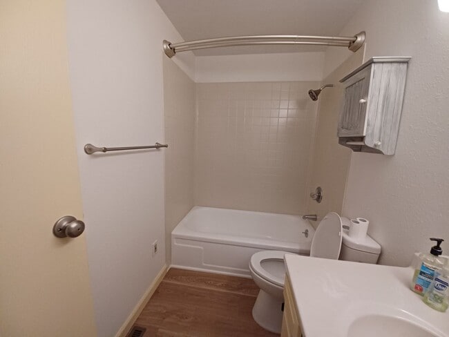 Building Photo - Rare 2BR 1BA Home with extra large 2 Car G...