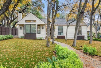 Building Photo - 1703 Meadowbrook Dr