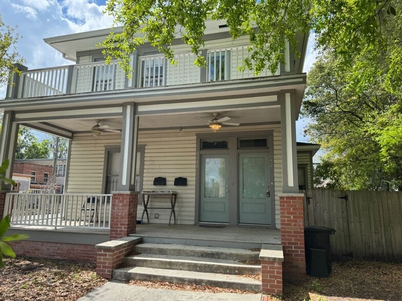 Building Photo - 2040 N Laura St