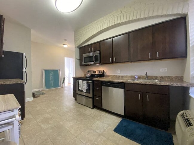 Upgraded kitchen with historic vintage charm - 2 Bedroom A - 2849 N Orchard